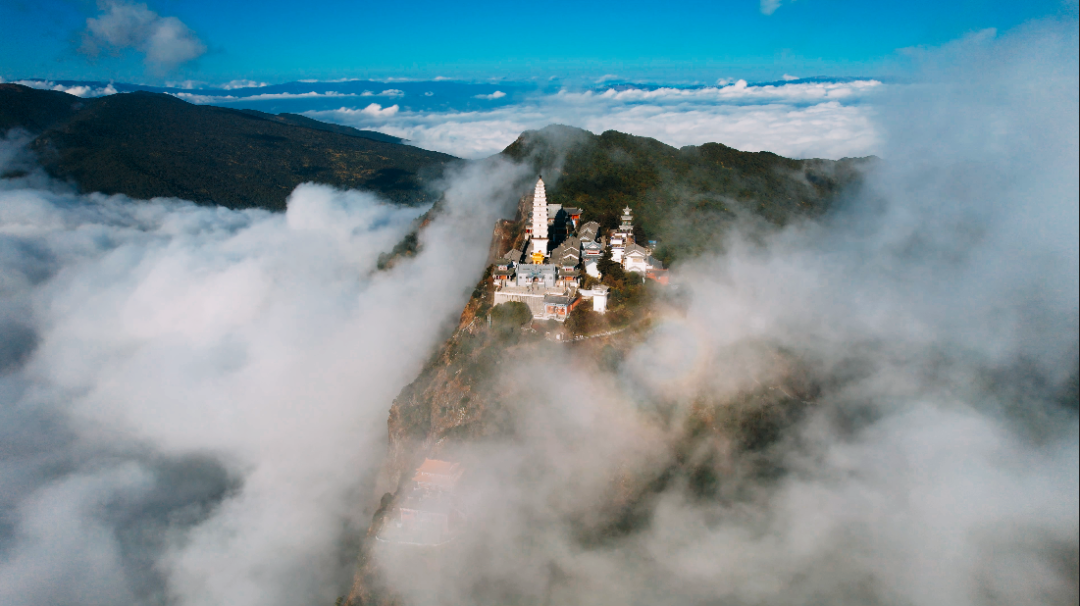 “七彩霞客路·美麗滇西行”活動(dòng)啟動(dòng)儀式在雞足山景區(qū)舉行.png